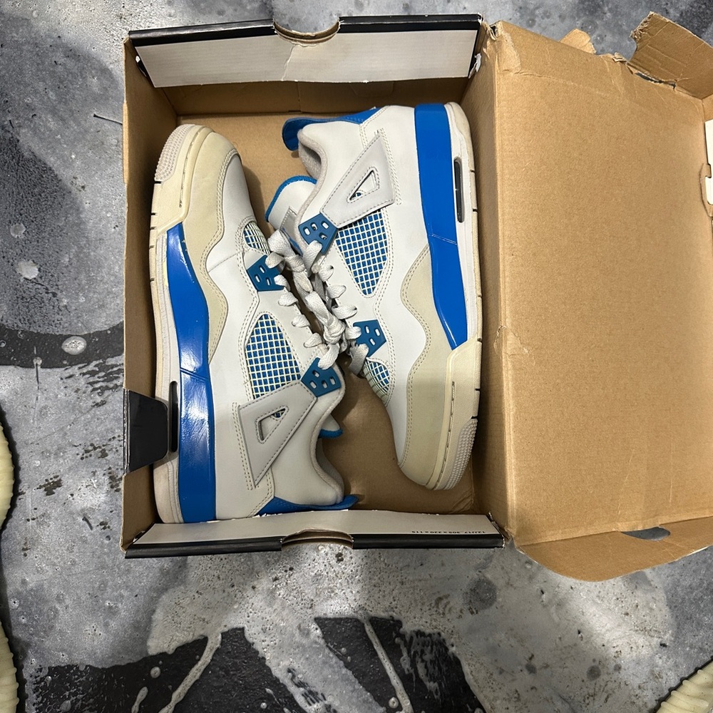 Jordan 4 Blue and White